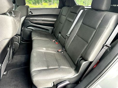Used 2025 Dodge Durango GT RWD image 16