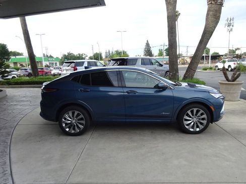 New 2026 Buick Envista Avenir FWD image 9