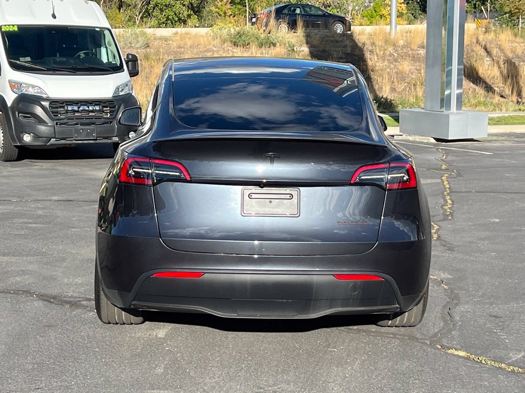 Used 2024 Tesla Model Y Performance AWD/4WD image 9
