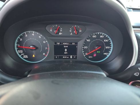 Used 2024 Chevrolet Malibu LT FWD image 2