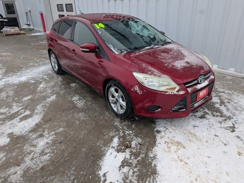 Used 2014 Ford Focus SE image 6