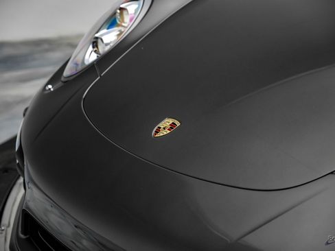 Used 2017 Porsche 911 Turbo image 27