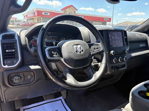 Used 2024 RAM 2500 Big Horn AWD/4WD image 10