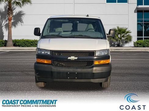 Used 2021 Chevrolet Express 3500 LS RWD image 2