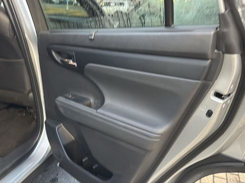 Certified 2024 Toyota Highlander XSE image 13