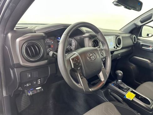 Used 2023 Toyota Tacoma TRD Off-Road image 13
