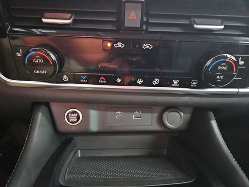 Used 2023 Nissan Rogue SL w/ SL Premium Package AWD/4WD image 20