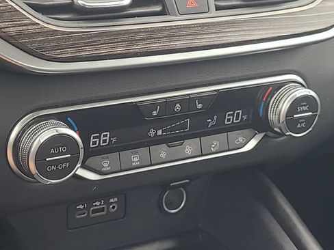 Used 2019 Nissan Altima 2.5 SL FWD image 21