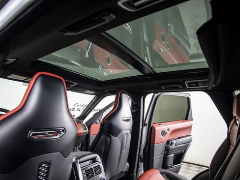 Used 2022 Land Rover Range Rover Sport SVR image 27