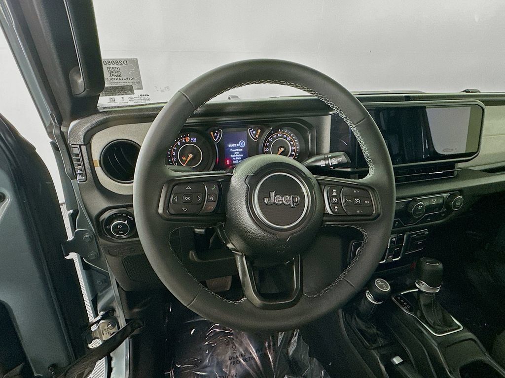 Certified 2025 Jeep Gladiator Sport AWD/4WD image 19