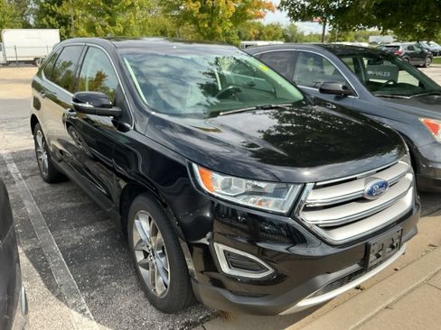 Used 2017 Ford Edge Titanium w/ Equipment Group 301A AWD/4WD image 10