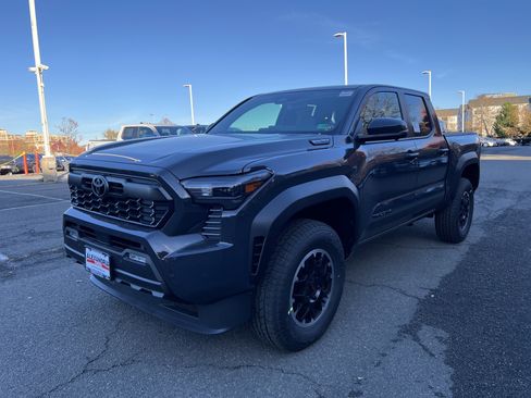 New 2025 Toyota Tacoma TRD Off-Road image 1