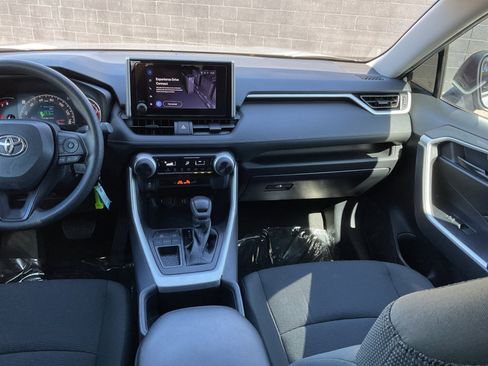 Used 2023 Toyota RAV4 LE FWD image 16