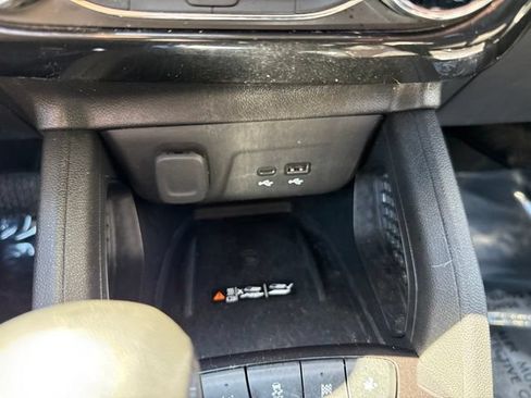 Used 2024 Chevrolet TrailBlazer LT w/ Convenience Package FWD image 23