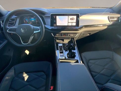 New 2026 Volkswagen Atlas Cross Sport SE AWD/4WD image 5