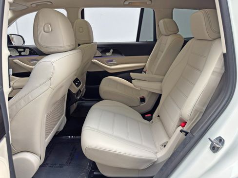 Used 2023 Mercedes-Benz GLS 450 4MATIC image 44
