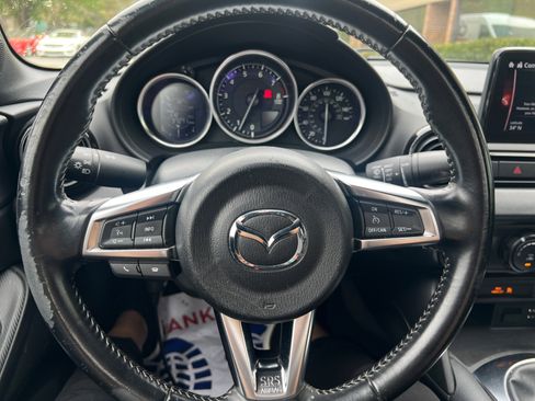 Used 2022 MAZDA MX-5 Miata Sport image 15