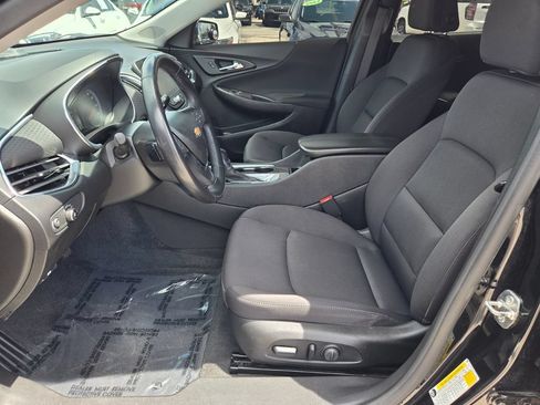 Used 2021 Chevrolet Malibu LT w/ Midnight Edition FWD image 4