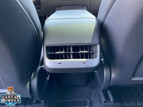 Used 2023 Tesla Model Y Performance AWD/4WD image 35