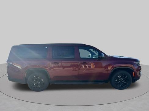 New 2025 Jeep Wagoneer L Series II w/ Convenience Group I AWD/4WD image 2