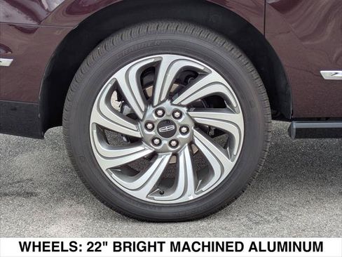 Used 2024 Lincoln Navigator L Reserve AWD/4WD image 9