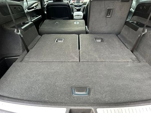 Certified 2024 Cadillac XT6 Premium Luxury image 18