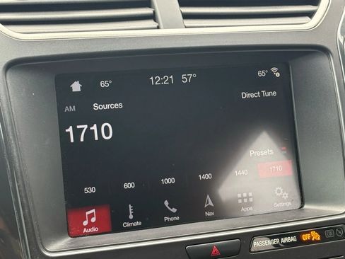 Used 2019 Ford Explorer XLT w/ Equipment Group 202A FWD image 16