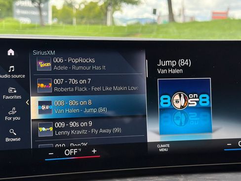 Used 2023 BMW i4 eDrive35 image 23