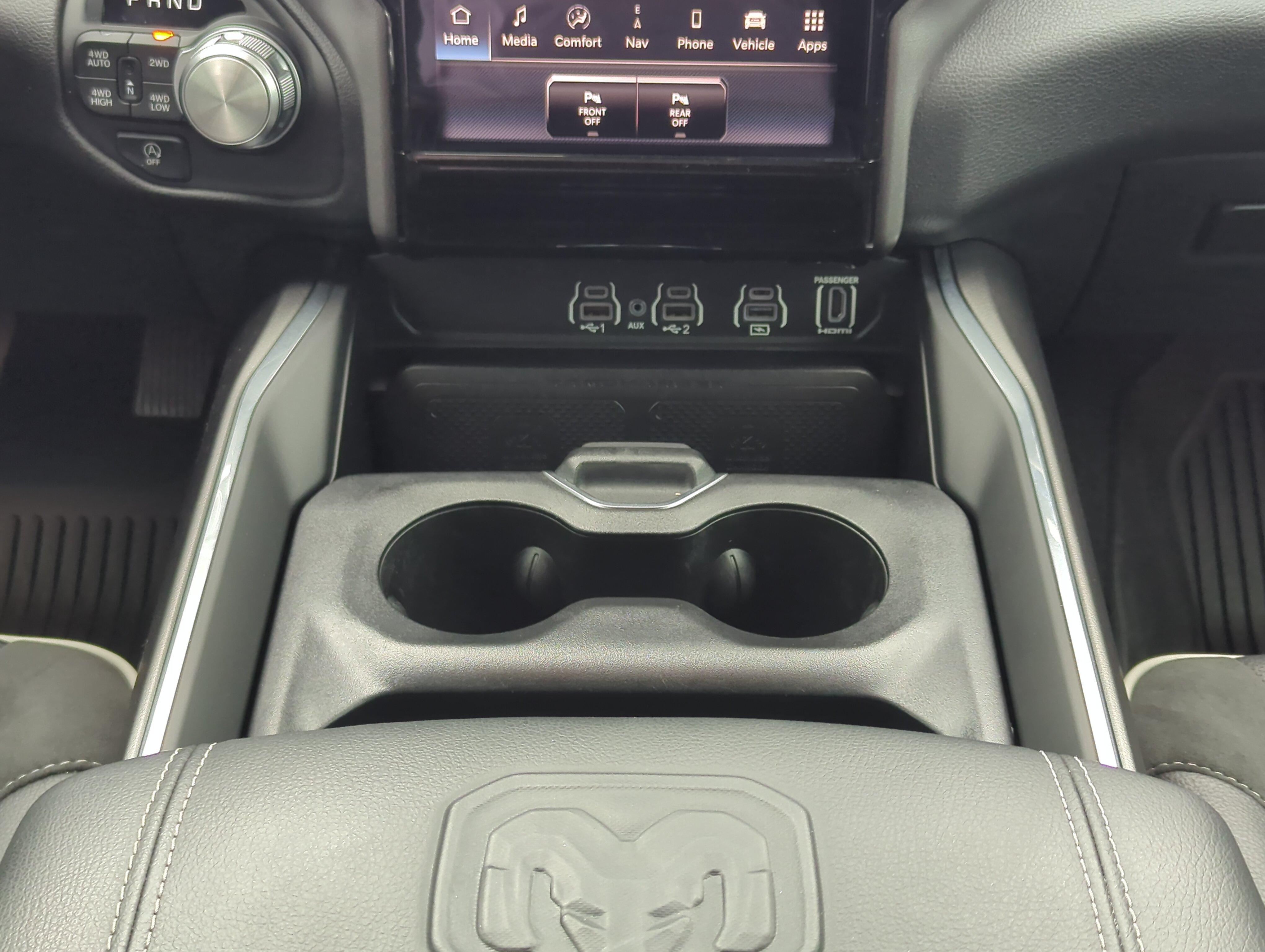 Used 2025 RAM 1500 Laramie w/ Night Edition AWD/4WD image 17