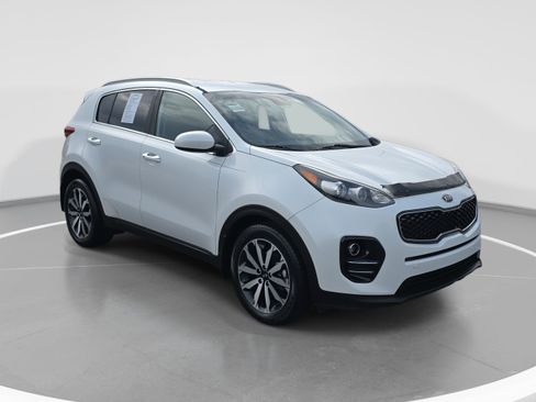 Used 2017 Kia Sportage EX image 3
