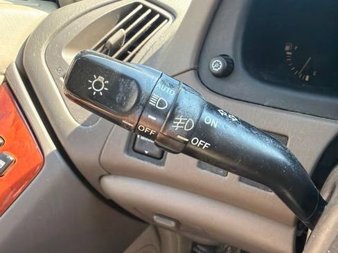 Used 2000 Lexus RX 300 4WD image 17