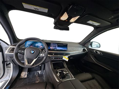 New 2026 BMW X5 sDrive40i image 28