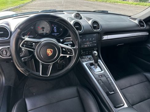 Used 2017 Porsche 718 Cayman S image 13