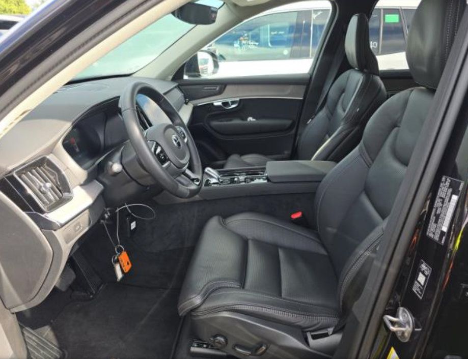 Used 2026 Volvo XC90 B6 Ultra AWD/4WD image 4