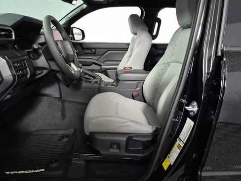 New 2026 Toyota Tacoma SR5 AWD/4WD image 9