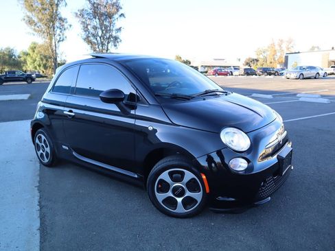 Used 2016 FIAT 500 e image 4