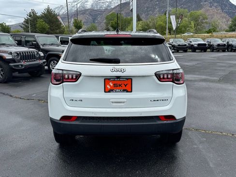 Used 2025 Jeep Compass Limited AWD/4WD image 11