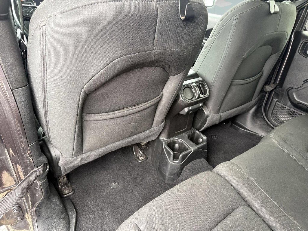 Used 2020 Jeep Wrangler Unlimited Sport AWD/4WD image 26