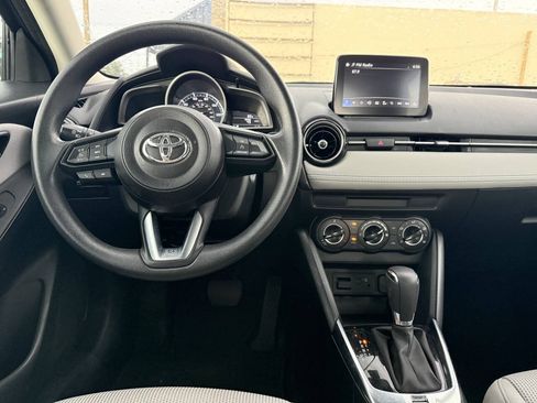 Used 2020 Toyota Yaris LE FWD image 14