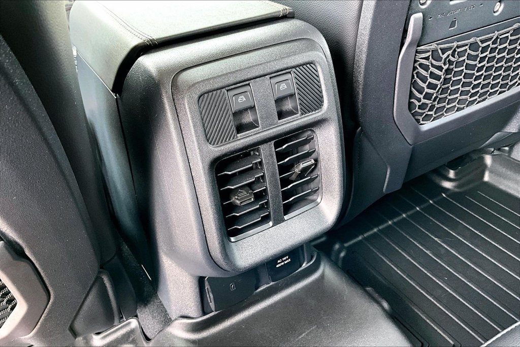 Used 2026 Ford Bronco Badlands AWD/4WD image 32