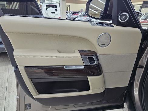 Used 2016 Land Rover Range Rover HSE image 39