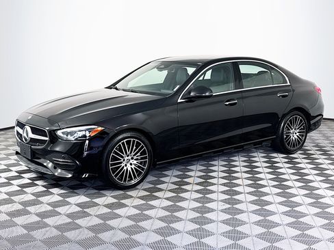 Used 2024 Mercedes-Benz C 300 Sedan image 4