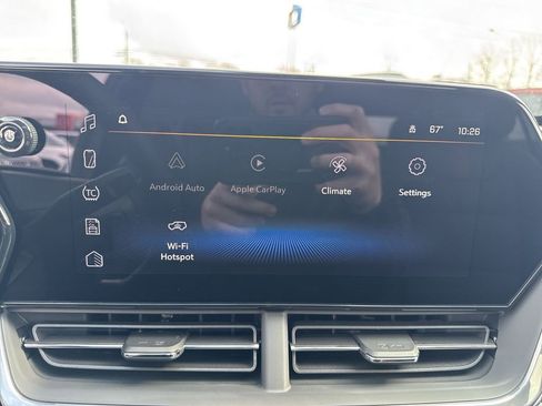 New 2026 Chevrolet Trax RS w/ Sunroof Package FWD image 18