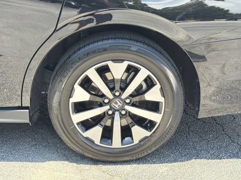 Used 2025 Honda Odyssey EX-L image 14