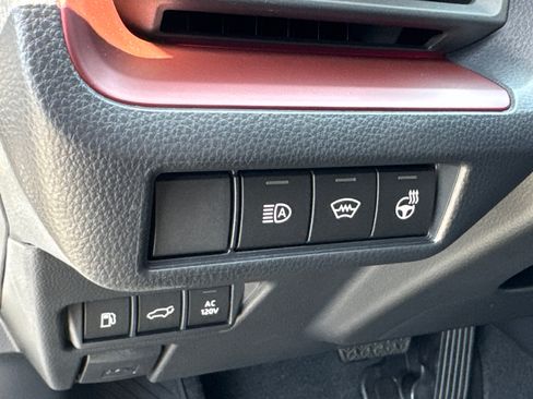New 2026 Toyota Prius Plug-In Hybrid FWD image 27