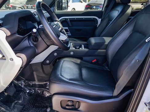 Used 2023 Land Rover Defender 110 S image 19