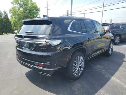 Used 2025 Buick Enclave Avenir w/ Trailering Package, 5000 lbs. AWD/4WD image 3