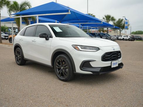 Used 2026 Honda HR-V Sport image 3