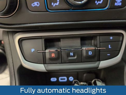 Used 2022 GMC Terrain SLE w/ Driver Convenience Package image 32