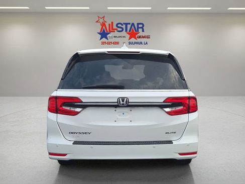 Used 2023 Honda Odyssey Elite image 6